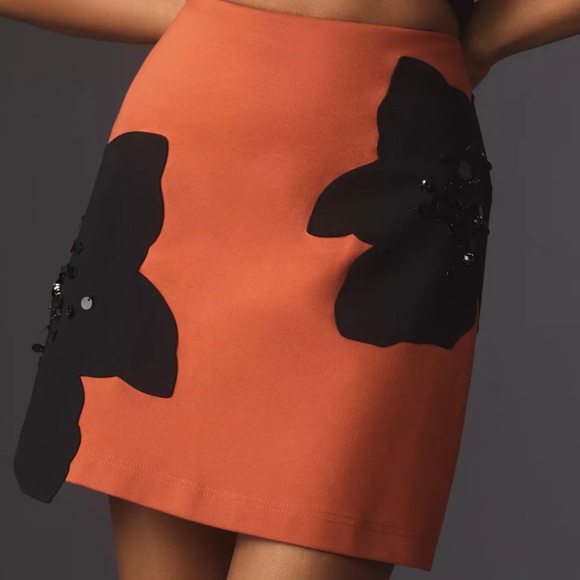 Maeve Dresses & Skirts - Maeve Orange Bold Appliqué Mini Skirt size Small